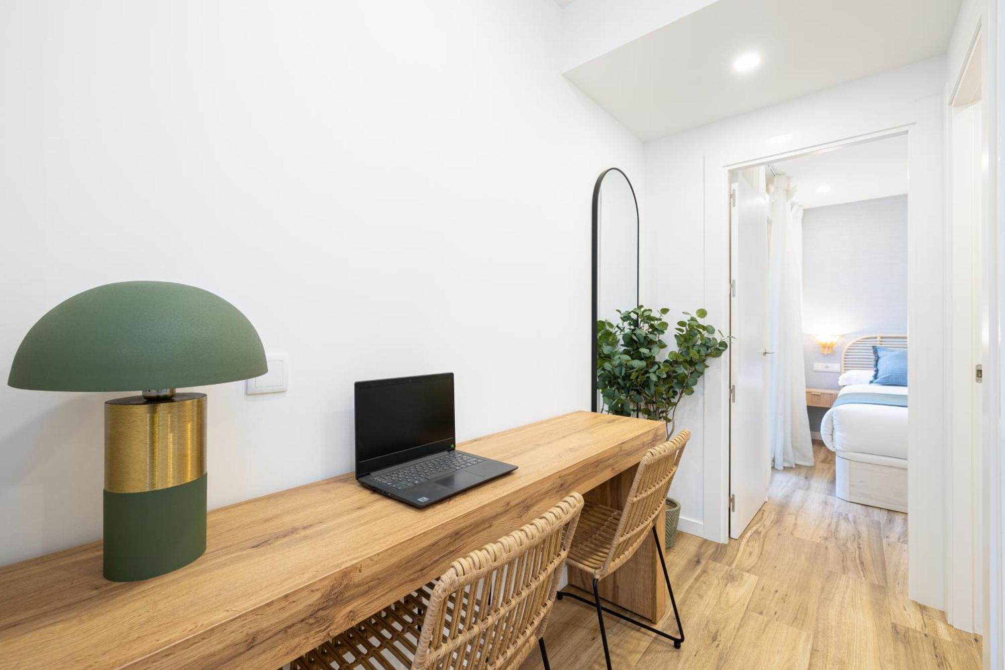 Apartamento Bright Renovated -terrace -1bedroom 1bath *